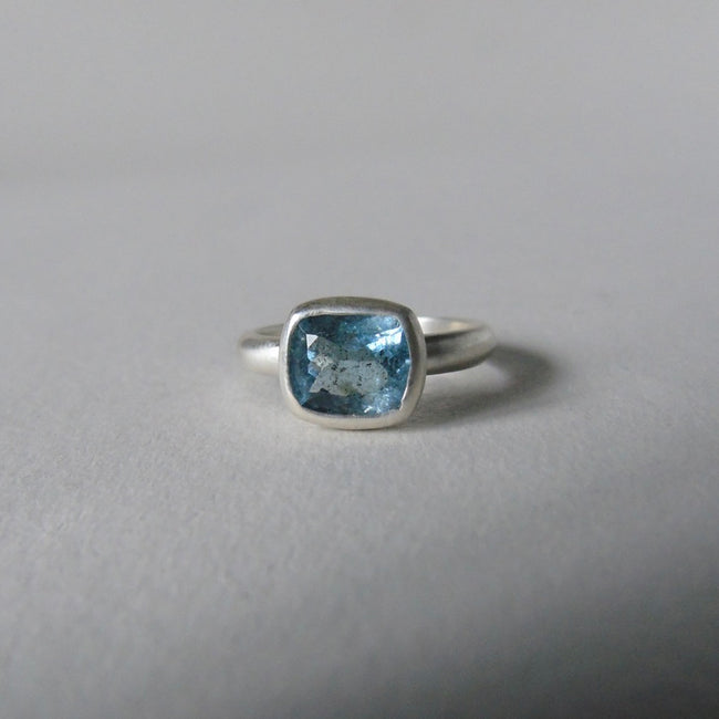 silver ring with cushion salt and pepper aquamarine