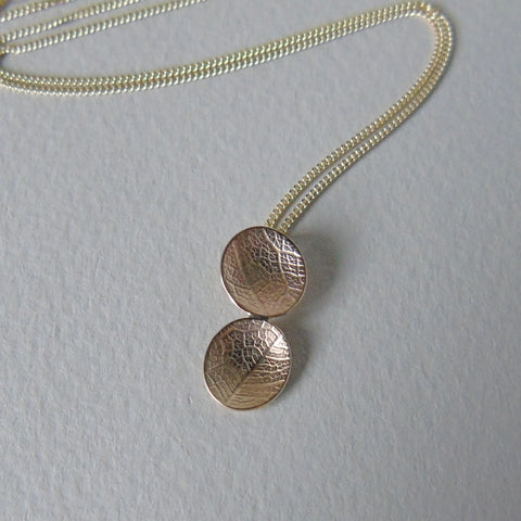 9ct yellow gold double mini leaf dish necklace