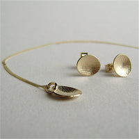 9ct yellow gold mini leaf dish necklace