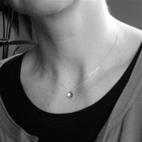 9ct yellow gold mini leaf dish necklace