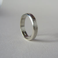 silver hand-forged 4mm leaf texture ring