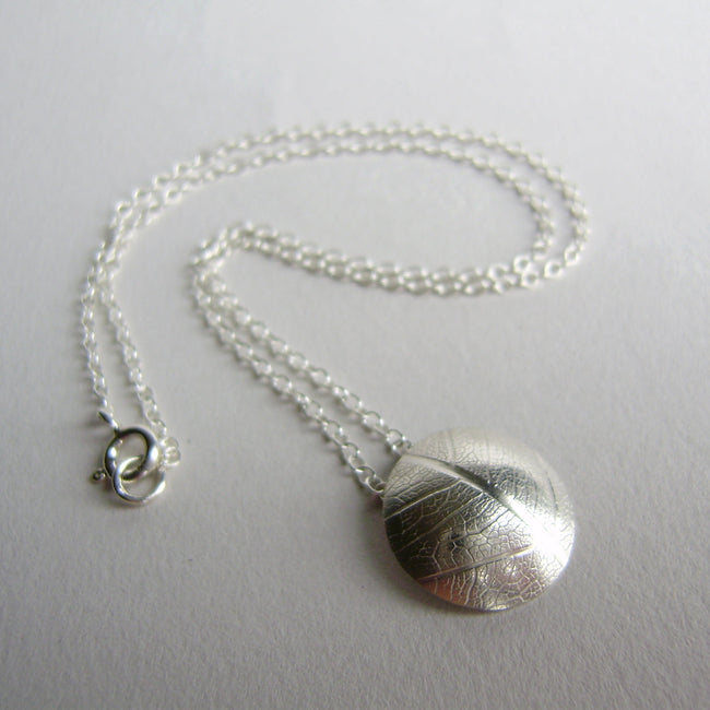 silver convex leaf necklace