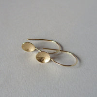 9ct yellow gold mini leaf dish hooks