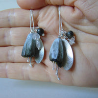 silver leaf and single porcelain pod necklace