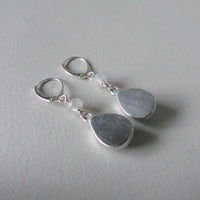 Green onyx drop earrings