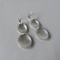silver two larger oval leaf dish earrings