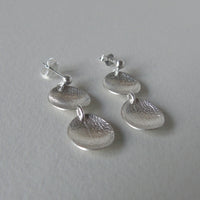 silver two oval leaf dish earrings