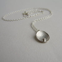 silver mini leaf dish diamond necklace